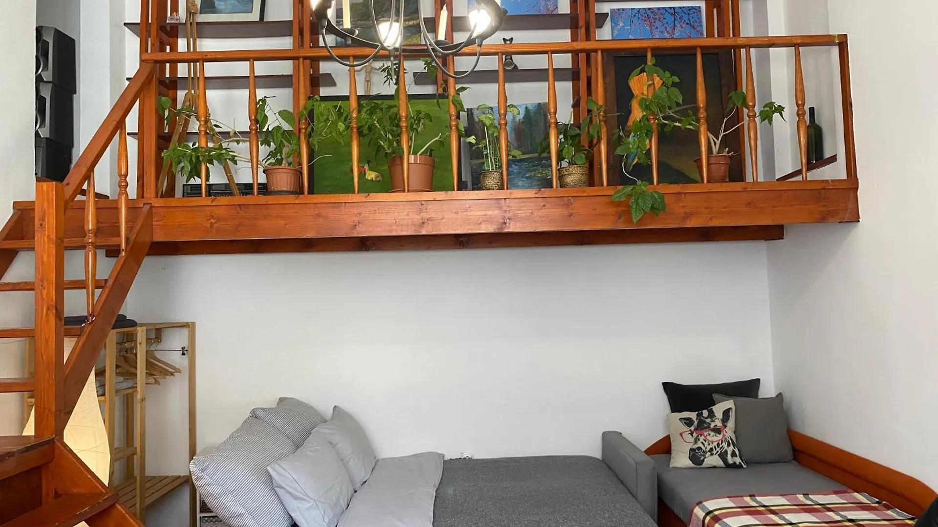 Budapest Oasis One Bedroom For Renting 0*,